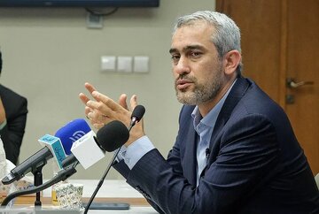 گزارش وزیر اقتصاد از پرواز بورس؛ بازار سهام ۳۸ درصد جهش کرد/ مدنیزاده: اراضی و املاک دولت در بورس عرضه میشود