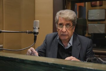 گوینده محبوب رادیو در بستر بیماری