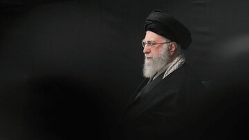 آنچه هنرمندان برای رهبر شهید نقش زدند