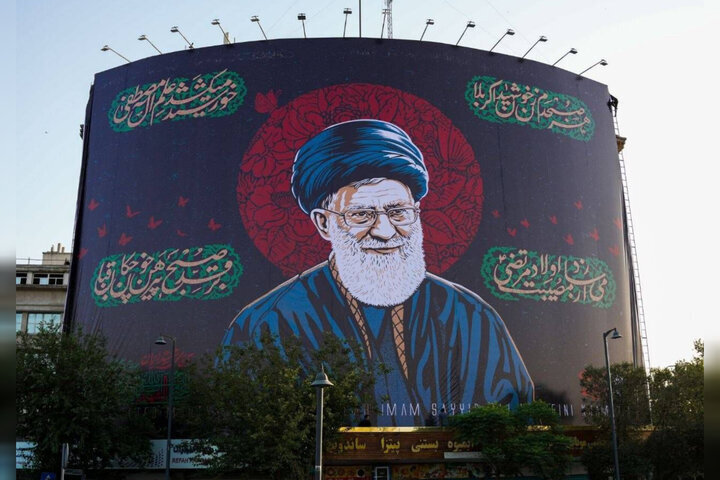 آنچه در هنرهای تجسمی برای رهبر شهید نقش زده شد