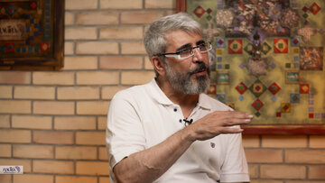 امیر غفارمنش: عزادارم و نمیتوانم نسبت به کشورم بیتفاوت باشم