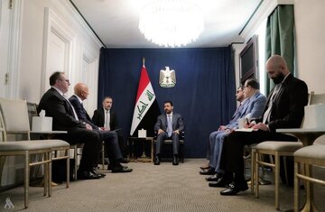 اولین دیدار از الزیدی در واشنگتن؛ تام باراک به دیدار نخست وزیر تازه نفس عراق رفت