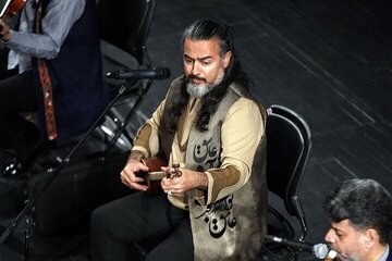 «تفنگ پدری» با صدای پرواز همای منتشر شد+ بشنوید