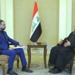 حکیم:جهان از درایت رهبری در برابر قویترین ارتش جهان شگفتزده شد/ تشییع رهبر شهید درجایگاه مرجعیت ایشان است/معظمله:مرجعیت و حشد دو نعمت اساسی عراق