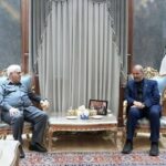 رایزنی رئیس سازمان الحشد الشعبی با سفیر ایران در بغداد درباره حملات اخیر آمریکا