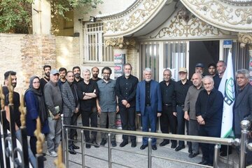روایت هنری وداع جلوهای از «بعثت هنرمندان» است/۱۵۰ شهر و روستا به همت انجمن سینمای جوانان ایران روایتگر بدرقه شدند