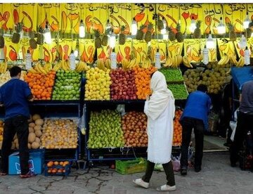 رکوردشکنی قیمت در بازار میوه؛ انگور و گیلاس تا ۳۰۰ هزار تومان قیمت خوردند/جدول