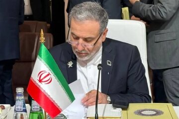 عراقچی: شبکه نفوذ اسرائیل در حکومت آمریکا به زودی بر ملا خواهد شد / اسرائیل با پول مالیات‌دهندگان آمریکایی صدای منتقدانش را خاموش می‌کند
