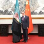 وانگیی: «توافق جامع» ایران و آمریکا باید مورد پذیرش کشورهای منطقه قرار گیرد/ چین عربستان را شریک راهبردی خواند