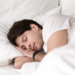 چگونه اختلالات خواب منجر به آلزایمر و دیابت می‌شود؟