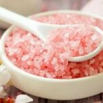 گول نمک‌های رنگی را نخورید!/ اغلب نمک‌های هیمالیا تقلبی‌اند/ شش قاشق چای‌خوری نمک برای تامین املاح بدن!