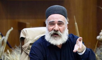 یوسفعلی میرشکاک: آقا ترجیح میداد به جای نشستن با اهل غوغا و سیاست، با ما شاعران معاشرت کند/ این تعبیر خود آقا در مورد بنده بود که «فلانی رفیق ماست»