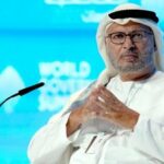 انور قرقاش: وضعیت «نه جنگ و نه صلح» راهکاری پایدار برای حل بحران منطقه نیست/ رویکردی فراتر از تفاهم اسلام‌آباد لازم است