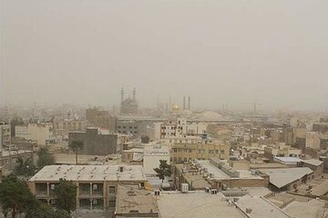 بیش از یکهزار هکتار از کانونهای گردوغبار در قم تحت عملیات مهار قرار گرفت