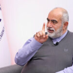 حسام‌الدین آشنا پرده از سه گفتمان مسلط در ایران برداشت؛ چرا نه حداکثری‌ها پیروزند و نه حداقلی‌ها؟ / نه جنگ بی‌پایان، نه توافق بی‌ضمانت؛ راه آشنا چیست؟