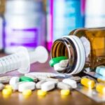 دو تهدید جدی برای آینده بازار دارو/ داروهای کمیاب بیشتر در دست دلالان است تا بیماران/ کمبود در کدام گروه‌های دارویی محسوس‌تر است؟