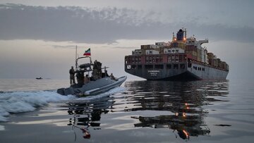 شوک در تنگه هرمز/ قیمت اجاره نفتکش‌ها ۲۰ برابر شد و به روزی ۵۰۰ هزار دلار رسید