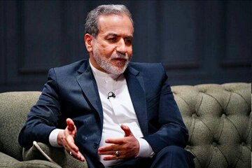 عراقچی: نقش رسانهها در روایت دفاع مقدس ایرانیان بسیار کلیدی است