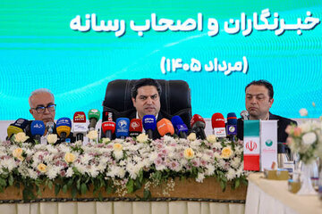 «پست بانک» تبدیل به بانک جامع میشود/ جزییات بسته های ۴ همتی برای حمایت از اقتصاد دیجیتال و اشتغال روستایی اعلام شد