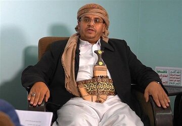 انصارالله:حمله به مکه مکرمه دروغ محض است، مثل مرد بجنگید/بیش از کسانی که پرده کعبه را به اپستین دادند نگران مقدسات هستیم