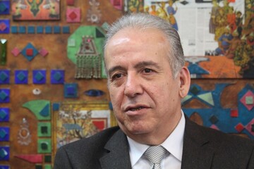 با این دستمزدها، کار کردن بیمعناست /حریری: افزایش دو سه میلیون تومانی یعنی هیچ/ حداقل دستمزد، حداقل ۲۵ درصد افزایش یابد