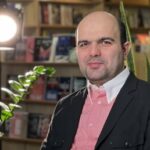 برای شادی، برای آبادی: از مدرسه تا کتابفروشی