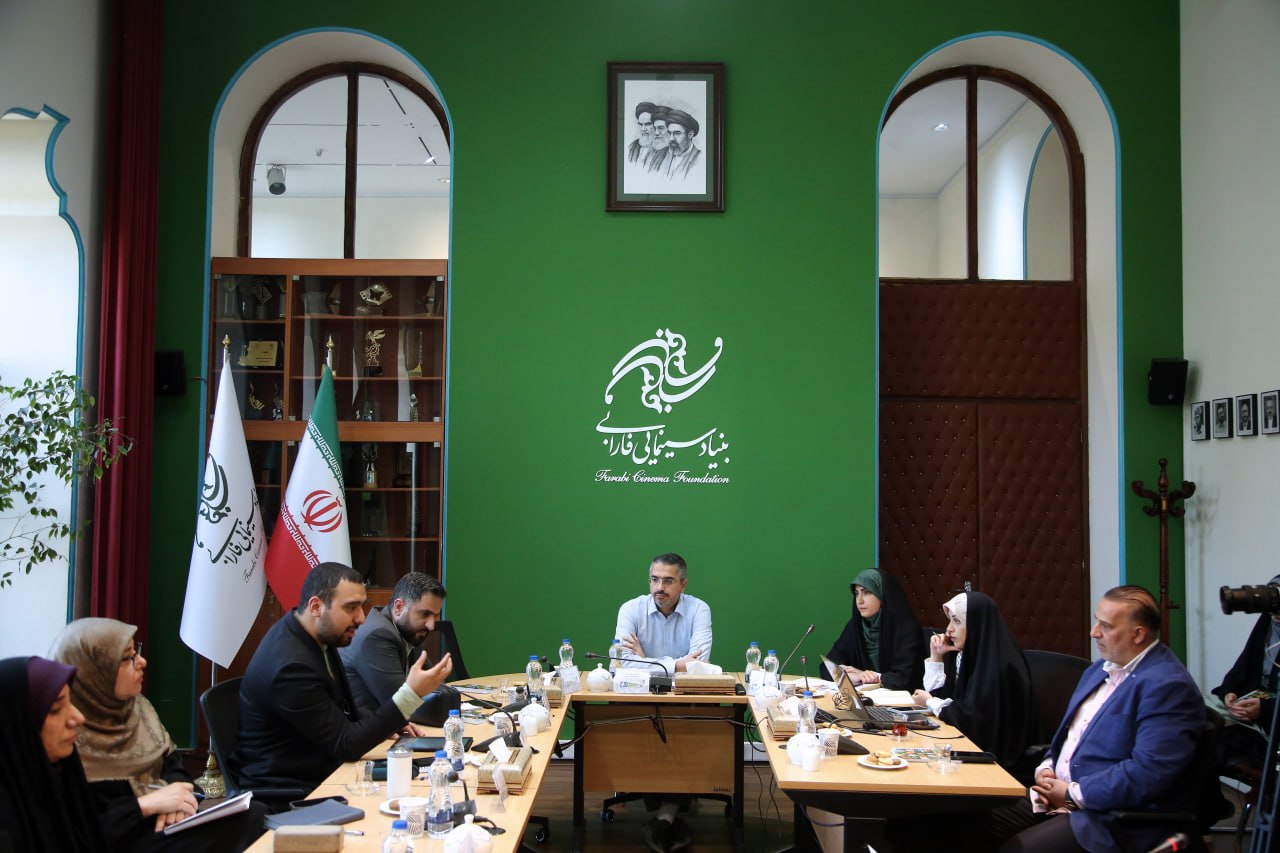 ردهبندی سنی فقط یک عدد روی پوستر نیست/ بررسی چالشها و ضرورتها/ در نشست تخصصی ردهبندی سنی آثار نمایشی مطرح شد