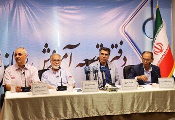 زیدآبادی: آنها که سقوط نظام را میخواهند حاضرند هر بلایی سر کشور بیاید / معزی: در ماجرای هواپیمای اوکراینی رسانهها از ترس خودسانسوری کردند