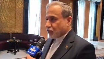 عراقچی: برای رفع موانع عضویت ایران در بانک توسعه نوین بریکس تلاش میکنیم