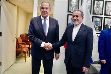قدردانی عراقچی از مواضع مسئولانه روسیه در مخالفت با یکجانبهگرایی ستیزهجویانه آمریکا