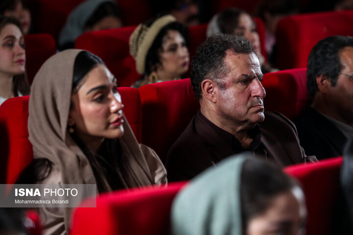 نرگس آبیار: تجربه‌های فیلم سازی‌ام را با چنگ و دندان بدست آوردم