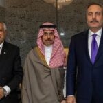 نشست وزرای خارجه عربستان، ترکیه و پاکستان درباره آغاز به کار پیمان دفاعی مشترک/ آیا ترکیه و پاکستان وارد جنگ یمن می‌شوند؟