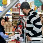 اعتراض به  معیار پرداخت کالابرگ ۱.۵ میلیونی / یک کاربر خبرآنلاین: « با ۲۰ میلیون نمی‌شود زندگی کرد»