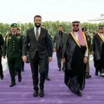 الاخبار افشا کرد: عربستان به کمک ترکیه صدها شبه نظامی سوری را به جنگ یمن اعزام کرده است/ سفر غیرمنتظره الشرع به ریاض