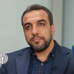 منتقدان می‌گویند ارز کشور هدر می‌رود؛ پاسخ فرزانی: بدون مداخله بانک مرکزی، دلار گران‌تر می‌شد