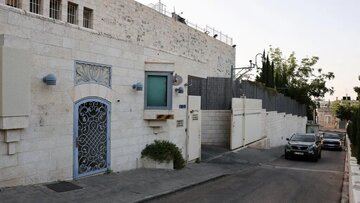 وزیر خارجه اسرائیل: کنسولگری انگلیس در بیت‌المقدس تعطیل شد/  ۲۰ دیپلمات در  اسرائیل را ترک خواهند کرد