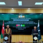 پاکستان و عمان خواستار خویشتنداری و بازگشت به دیپلماسی شدند؛ تأکید بر آزادی کشتیرانی در هرمز و باب‌المندب