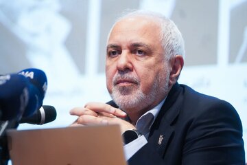 پیشنهاد ظریف درباره نشست امروز کشورهای پیمان مکه در تهران با آیه‌ای از سوره آل عمران: میان دل‌های شما الفت انداخت تا به لطف او برادر یکدیگر شدید/عکس